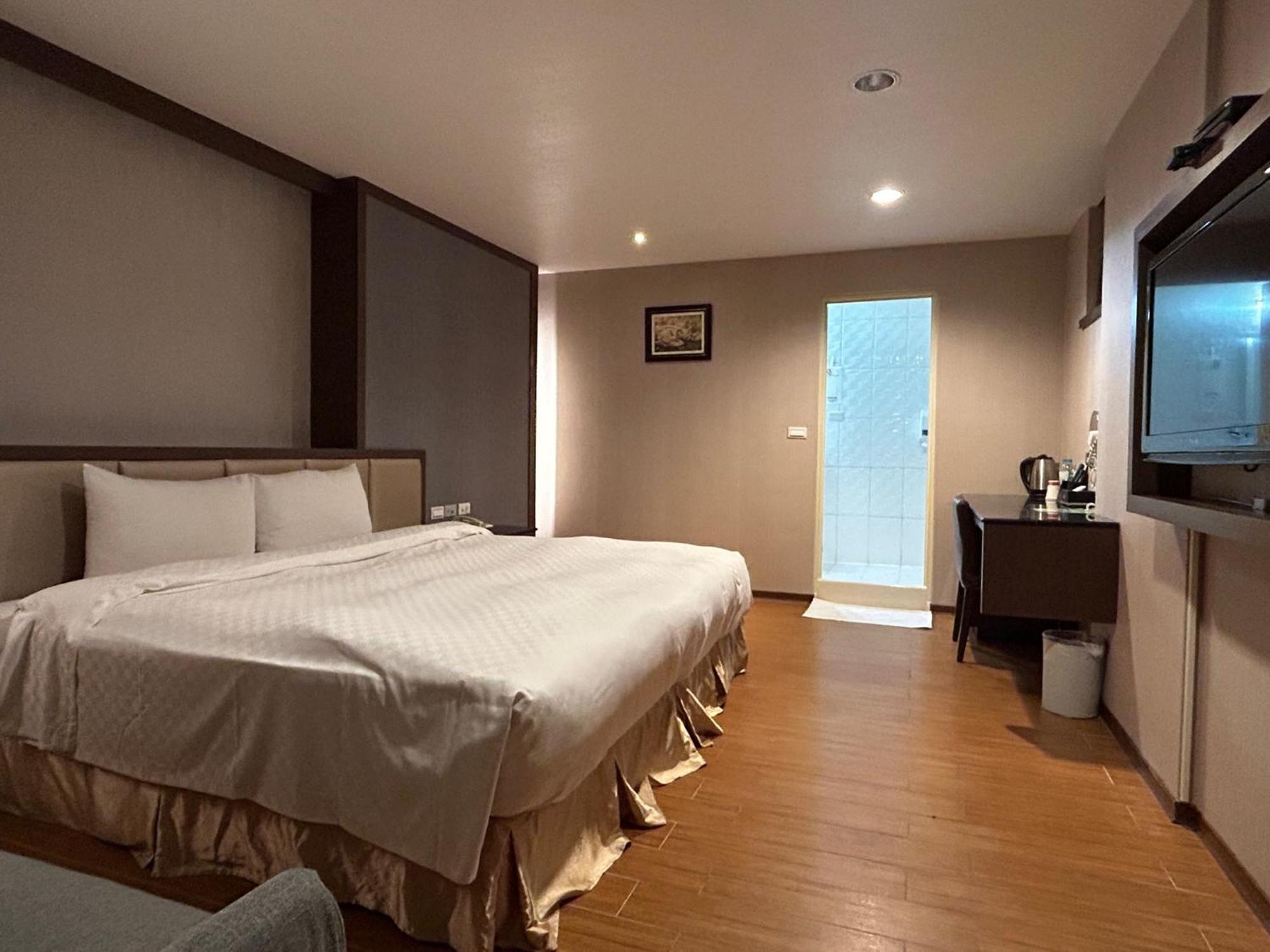 Hua Xiang Hotel -Zouying Kaohsiung Esterno foto