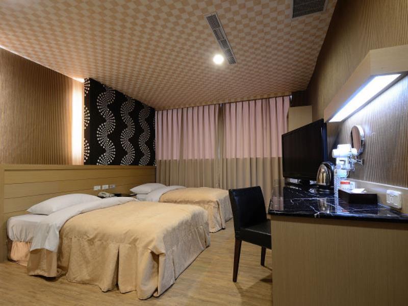 Hua Xiang Hotel -Zouying Kaohsiung Esterno foto